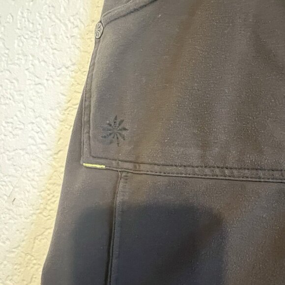 Athleta Size M Trailside Heavy Knit Skort Skirt Zip Pockets - Picture 2 of 9